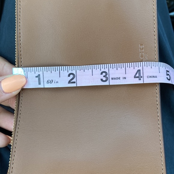 Brown designer zip wallet - Picture 6 of 6